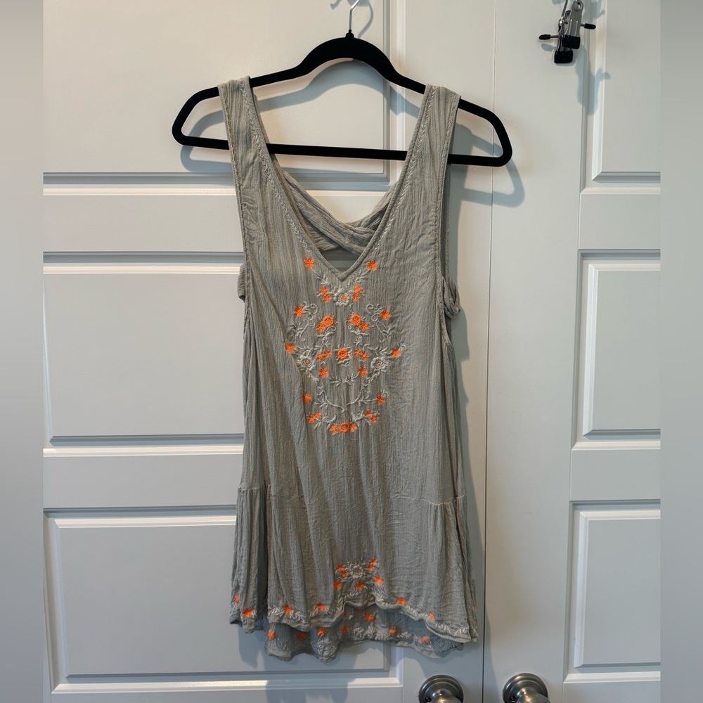 Free People Wild Strawberries Embroidered Sage Green Flowy Boho Tank Size Small